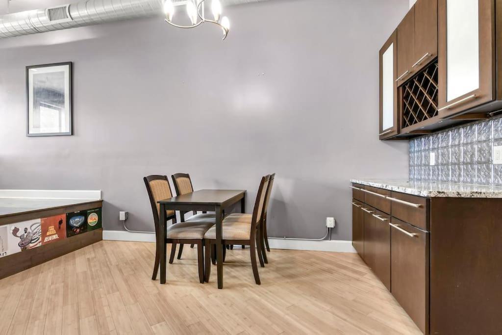 Lovely 2-Bedroom Unit In Springfriend Springfield Exterior foto