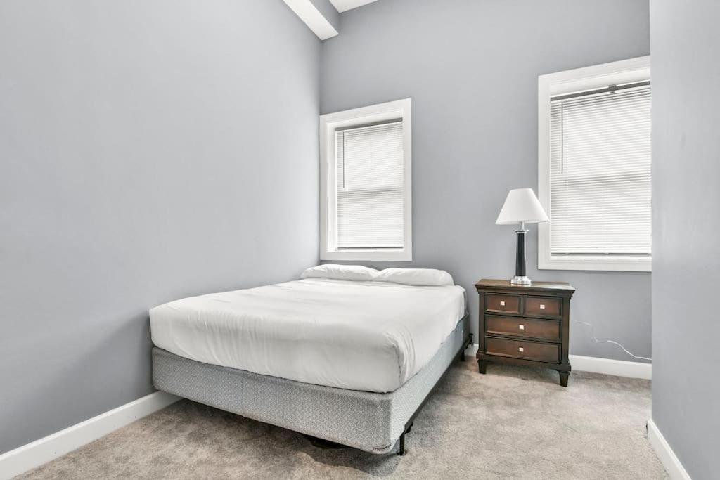 Lovely 2-Bedroom Unit In Springfriend Springfield Exterior foto